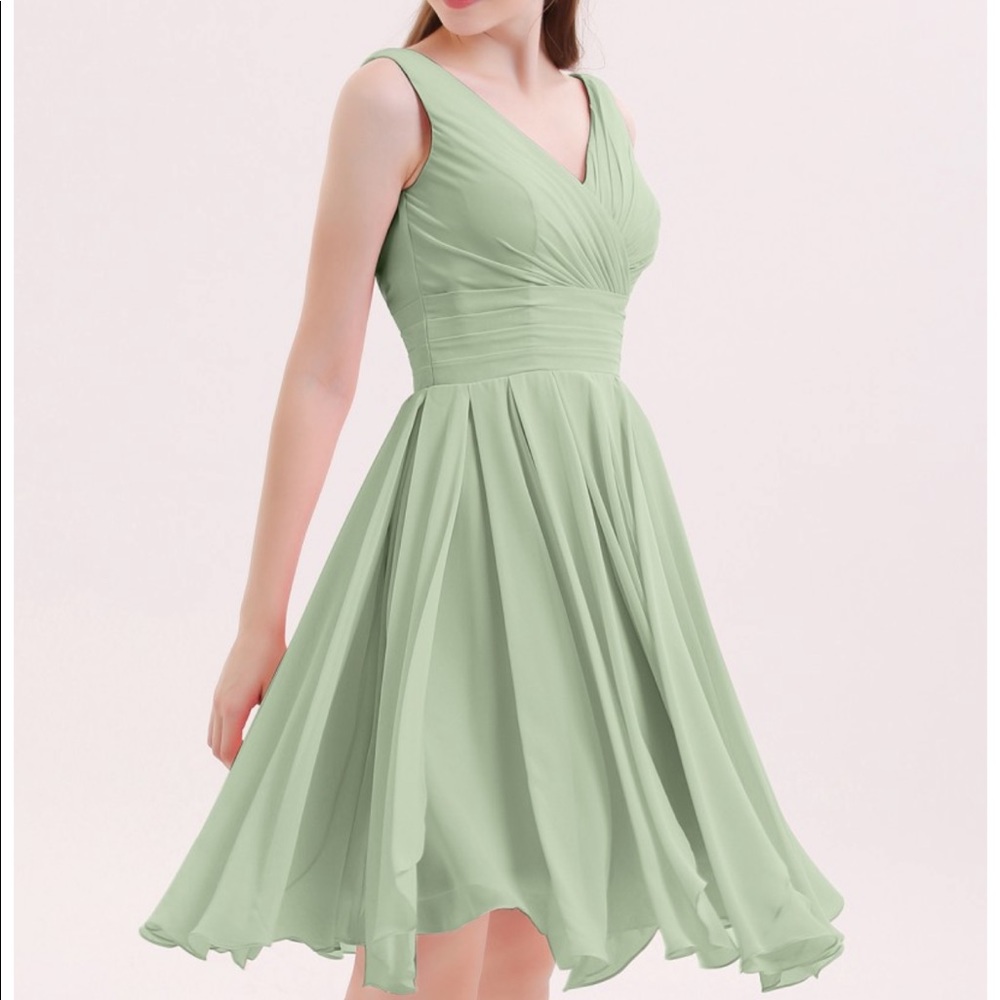 Knee-Length Dusty Sage Green Chiffon Bridesmaid Dress